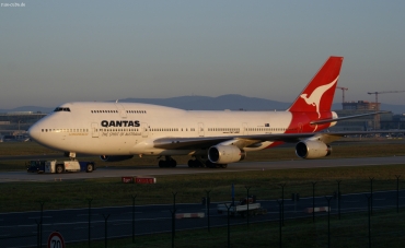 VH-OJA (24354) 1989 Boeing 747-438
