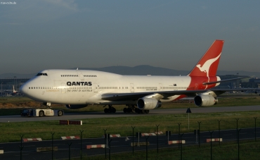 VH-OJE (24482) 1990 Boeing 747-438