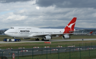 VH-OJP (25545) 1992 Boeing 747-438