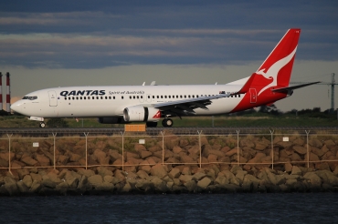 VH-VYB (33763) 2004 Boeing 737-838(WL)