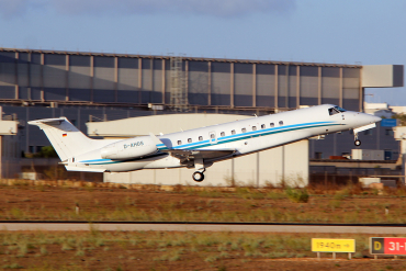 D-AHOS (14501201) 2015 Embraer ERJ-135BJ Legacy 650