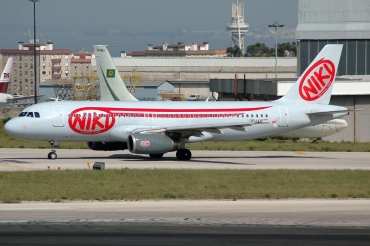 OE-LOF (667) 1997 Airbus A320-232