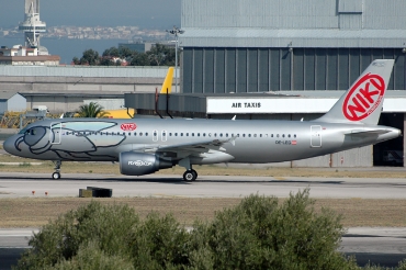 OE-LEG (4581) 2011 Airbus A320-214