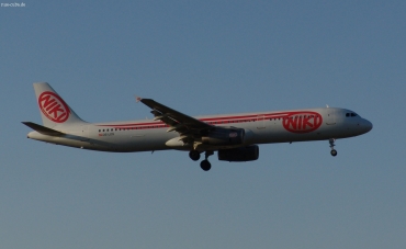 OE-LOS (1487) 2001 Airbus A321-231