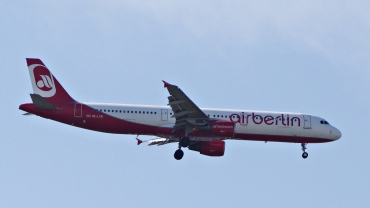 OE-LCB (3749) 2008 Airbus A321-211