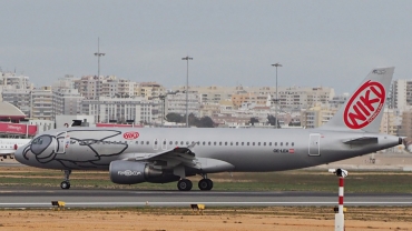 OE-LEA (2529) 2005 Airbus A320-214