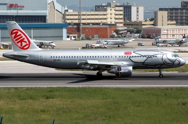 OE-LEO (2668) 2006 Airbus A320-214