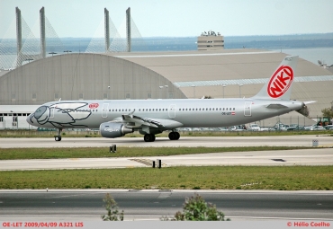 OE-LET (3830) 2009 Airbus A321-211