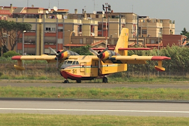 I-SRMA (1004) 1968 Canadair CL-215-1A10