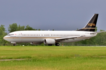 C-FLHJ (025104) Boeing 737-4Q8