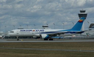 4X-EBM (cn 23918) Boeing 757-258