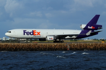 N572FE · McDonnell Douglas MD-11(F) · (SYD / YSSY)