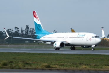 LX-LBA (43537) 2015 Boeing 737-8C9WL