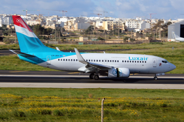 LX-LGQ (33802) 2004 Boeing 737-7C9(WL)