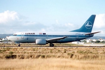 LX-LGR (27424) 1995 Boeing 737-528