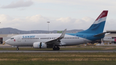 LX-LGS (33956) 2005 Boeing 737-7C9WL