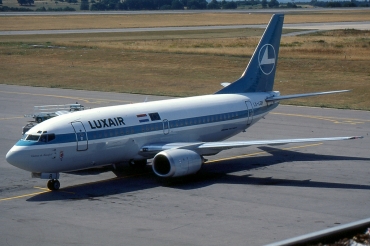LX-LGR (27424) 1995 Boeing 737-528