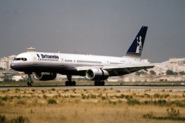 G-BYAG (cn 26965) Boeing 757-204