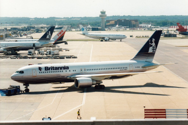 G-BYAB (25139) 1991 Boeing 767-204(ER)