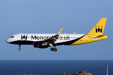 G-ZBAA (5526) 2013 Airbus A320-214 WL