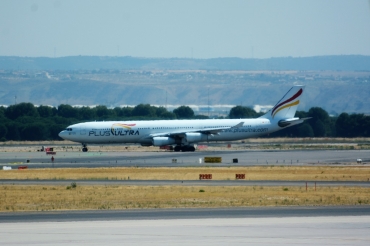 EC-MFA (212) 1998 Airbus A340-313X