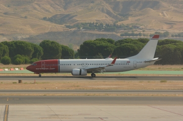 EI-FJP (42077) 2016 Boeing 737-8JP WL