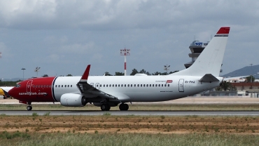 EI-FHJ (42069) 2015 Boeing 737-8JP WL
