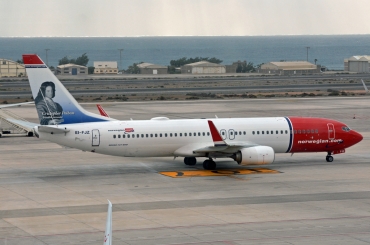 EI-FJZ (42082) 2016 Boeing 737-8JP WL
