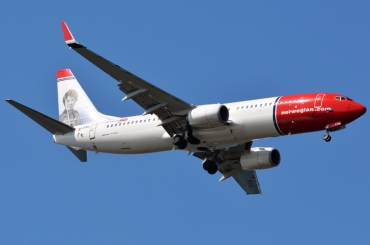 EI-FVL (42084) 2017 Boeing 737-8JP WL