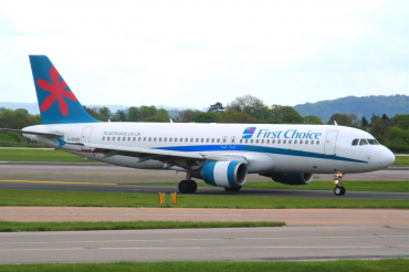 G-OOAR (1320) 2000 Airbus A320-214