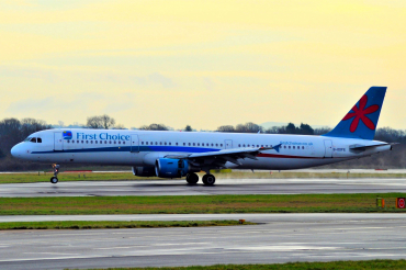 G-OOPE (852) 1998 Airbus A321-211