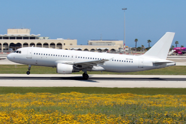 ES-SAQ (984) 1999 Airbus A320-214
