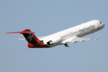 HB-JVI (cn 11325) Fokker 100