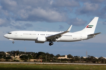 A6-FZZ (40277) 2015 Boeing 737-8KN(WL)