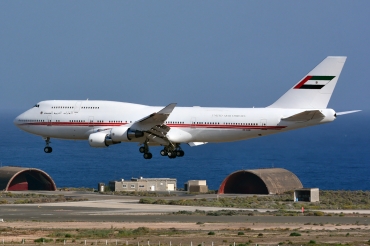 A6-COM (25074) 1991 Boeing 747-433(M)
