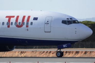 YR-BMC · Boeing 737-85F · (FAO / LPFR)