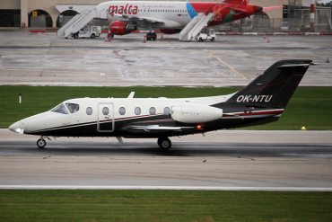 OK-NTU (RK-317) 2001 Raytheon 400A Beechjet