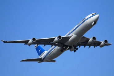 9K-AND (104) 1995 Airbus A340-313