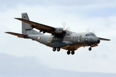 128 62-IK (C128) 1998 CASA CN-235-200M