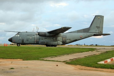 R225 / 64-GY (228) Transall C-160R