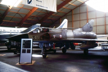 27 / 3.10-LE (027) Dassault Mirage IIIC