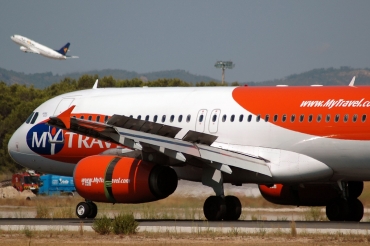 G-GTDL (476) 1994 Airbus A320-231