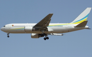 P4-CLA (cn 32954) Boeing 767-2DXER