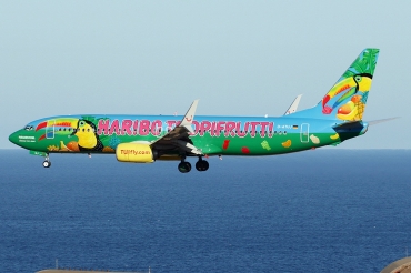 D-ATUJ, (cn 39923), Boeing 737-8K5