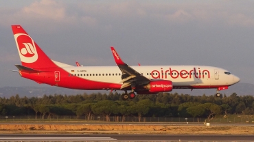 D-ABMQ (37780) 2013 Boeing 737-86J(WL)