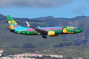 D-ATUJ, (cn 39923), Boeing 737-8K5
