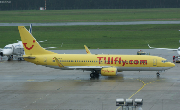 D-AHFH (27983) 1999 Boeing 737-8K5(WL)