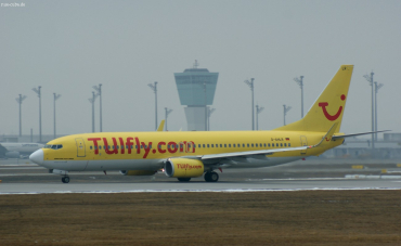 D-AHLR (32907) 2002 Boeing 737-8K5(WL)