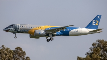 PR-ZGQ (19020004) Embraer 190-300STD