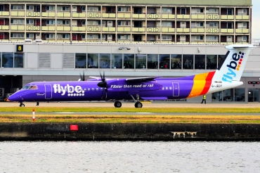 G-JEDT (4088) Bombardier Dash 8-Q402